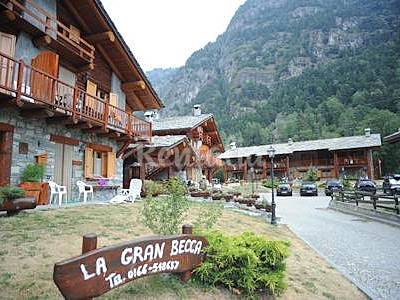 Gran Aosta Valtournenche House