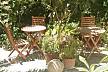 mesas y sillas del jardin