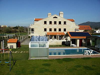Piscina cubierta y climatizada 5 Exterior del aloj. Pontevedra Cangas Apartamento