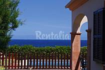 Villa en primera linea de mar Menorca