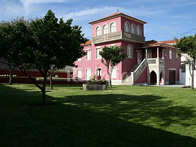 Villa with 4 bedrooms only 1000 metersto the beach Viana do Castelo