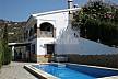 Casa grande con 2 viviendas y piscina  Málaga
