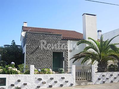 House for 8-12 people only 500 meters from the beach Isle of São Miguel