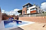 Di lusso sulla spiaggia di Castelldefels Barcellona