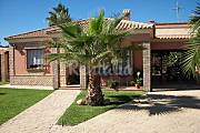 Casa con piscina a 1000 m de la playa Cádiz