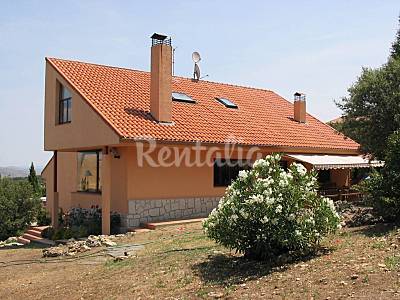 Chalet Exterior del aloj. Madrid Venturada Villa