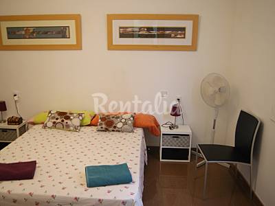 Apartamento centrico,  3-4 personas, wifi incluido Barcelona