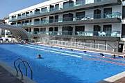 Apartamento con piscina a 75m del mar, (4/6 pers.) Girona