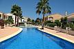 Casa baja con jardin privado y piscina comunitaria Alicante