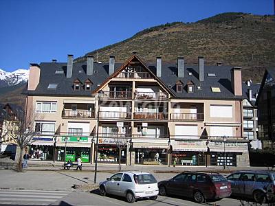 2 Apartments near Baqueira Beret Lleida