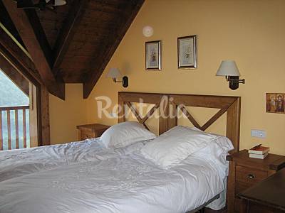 House Bedroom Lleida Bòrdes (Es) House