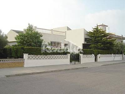 Villa con 4 stanze a 600 m dalla spiaggia Tarragona