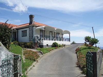 House for 4-5 people 7 km from the beach Isle of São Miguel