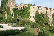 4 Apartamentos con piscina Girona