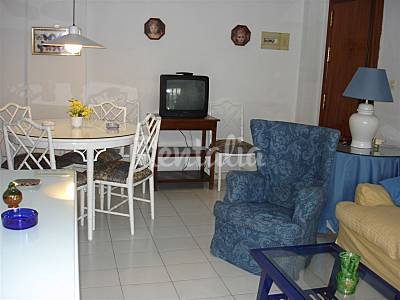 Apartment with 2 bedrooms on the beach front line Málaga