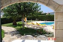 4 chalets con jardín y piscina  Menorca