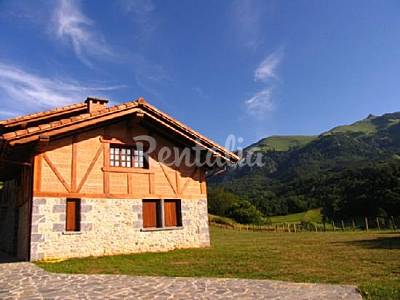 Errexil Borda - Casa de 4 habitaciones en entorno de montaña Navarra